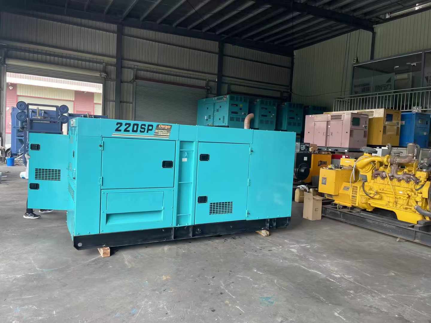 清徐800kW 柴油发电机的输出电流波动范围是多少？