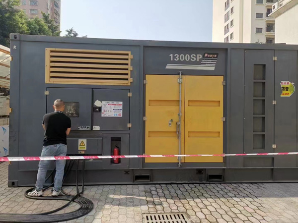 清徐500KW发电机组冬季应该配多大的启动电瓶？